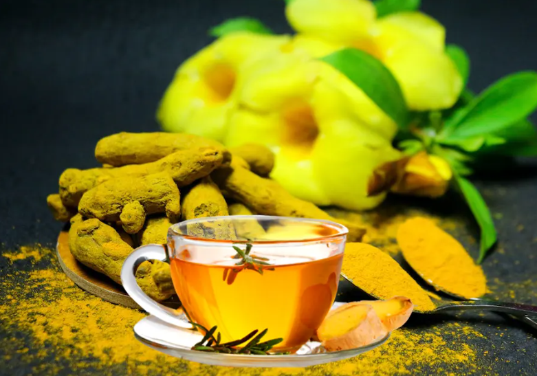 wellhealthorganic.com/health-benefits-of-turmeric-tea